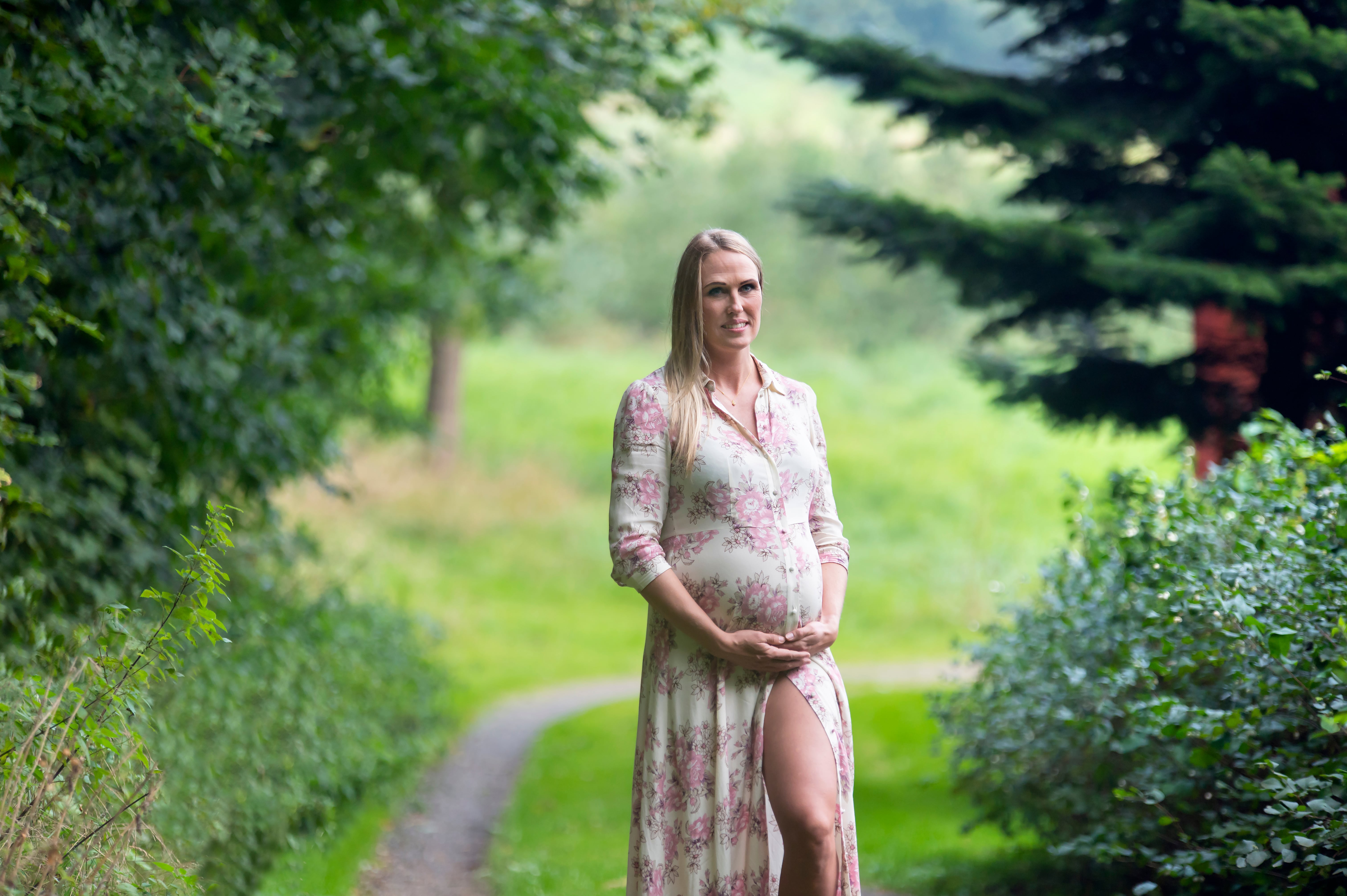 gravid fotografering i naturen